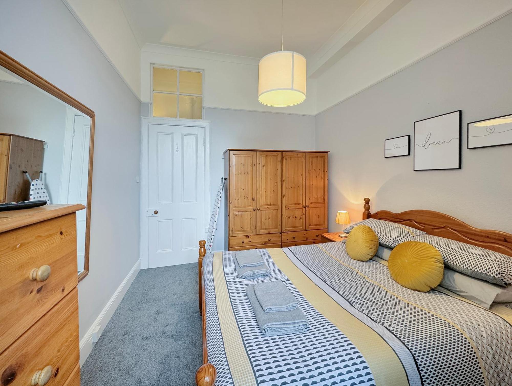 Hayfield Apartment Обан Экстерьер фото